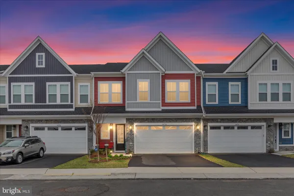 Property Slideshow image 2 of 33 | 14714 grand cru loop, Gainesville, VA, 20155