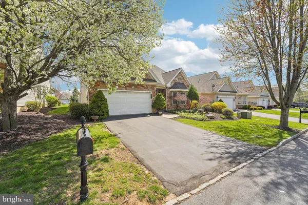 Property Slideshow image 3 of 36 | 5 nottingham ln, Easton, PA, 18045