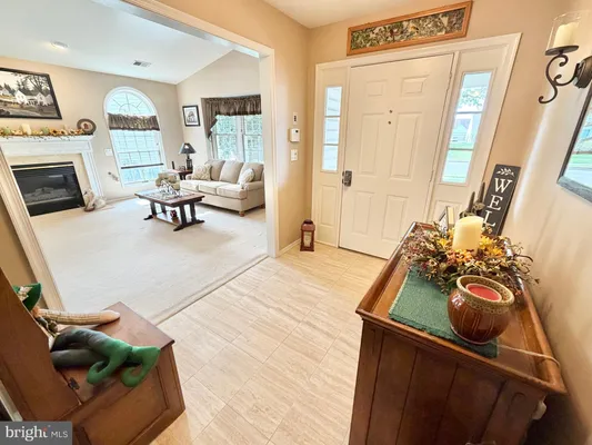 Property Slideshow image 3 of 83 | 236 wagon wheel ln, Columbus, NJ, 08022