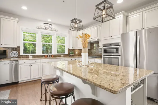 Property Slideshow image 2 of 43 | 19 point bluff st, Fredericksburg, VA, 22406