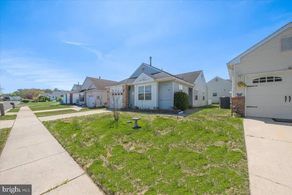 Property Slideshow image 3 of 37 | 662 barbados dr, Williamstown, NJ, 08094