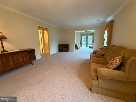 Property Slideshow image 3 of 16 | 95 lakebridge dr, Deptford, NJ, 08096