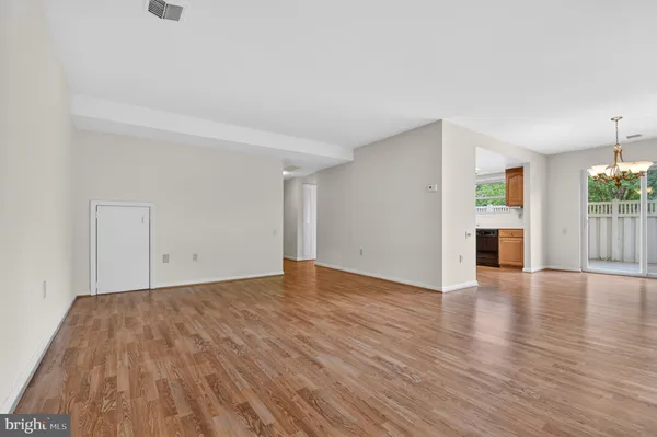 Property Slideshow image 3 of 31 | 3424 gleneagles dr 77-c, Silver Spring, MD, 20906