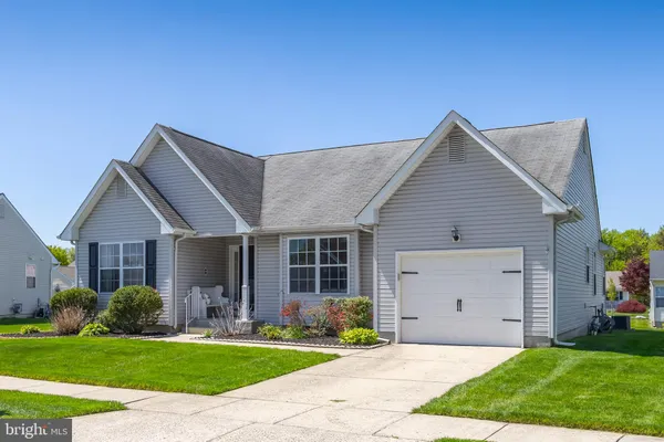 Property Slideshow image 2 of 23 | 417 woodruff trl, Mullica Hill, NJ, 08062