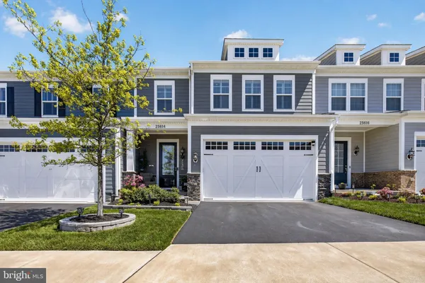 Property Slideshow image 3 of 34 | 25614 preston park ter, Chantilly, VA, 20152