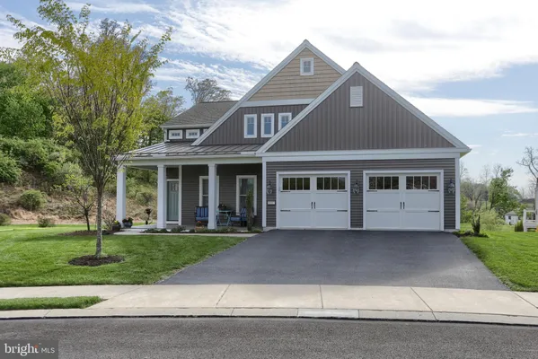 Property Slideshow image 3 of 57 | 1007 briarwood ct, Lebanon, PA, 17042