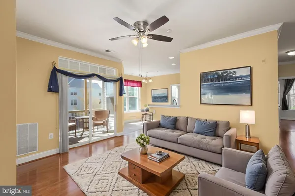 Property Slideshow image 3 of 30 | 301 tiree ct 301, Abingdon, MD, 21009