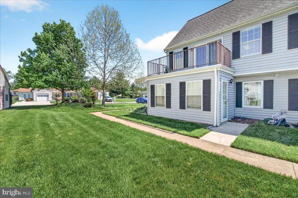 Property Slideshow image 2 of 74 | 5811 box elder ct b, Frederick, MD, 21703