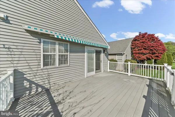 Property Slideshow image 2 of 28 | 418 e glenview dr, West Grove, PA, 19390