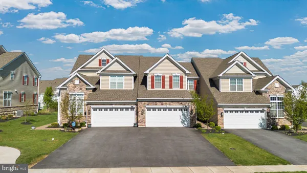 Property Slideshow image 2 of 40 | 603 shenandoah dr, Collegeville, PA, 19426