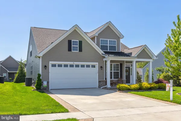 Property Slideshow image 3 of 40 | 179 eisenhower dr, Swedesboro, NJ, 08085