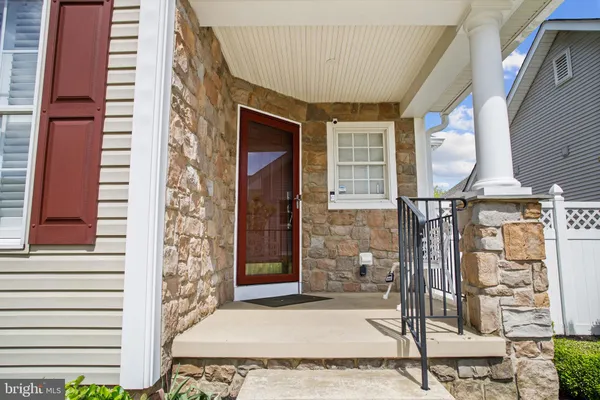 Property Slideshow image 3 of 37 | 7 derr ln, Middletown, MD, 21769
