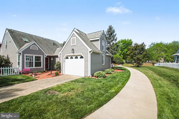 Property Slideshow image 3 of 57 | 11701 hampshire ct, Fredericksburg, VA, 22407