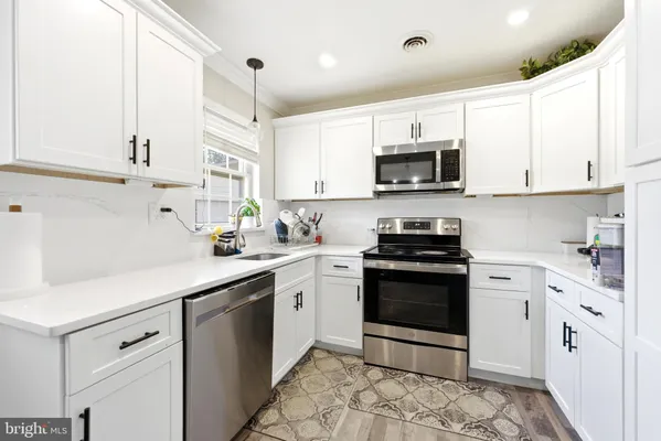 Property Slideshow image 2 of 20 | 16 cambridge cir b, Manchester Township, NJ, 08759