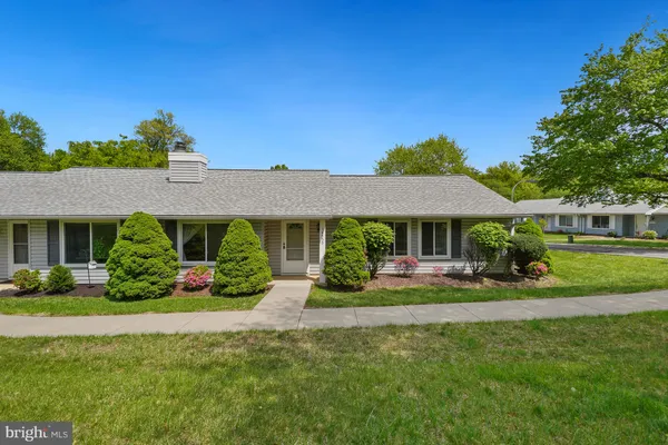 Property Slideshow image 2 of 29 | 14550 kelmscot dr 186-a, Silver Spring, MD, 20906