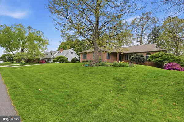 Property Slideshow image 2 of 53 | 7018 fairway oaks, Fayetteville, PA, 17222