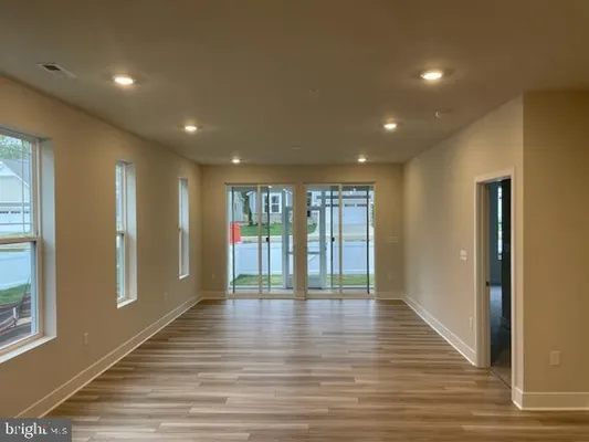 Property Slideshow image 3 of 6 | 10587 great basin pl, White Plains, MD, 20695