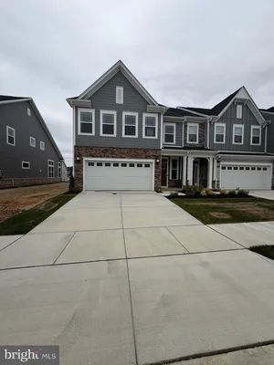 Property Slideshow image 2 of 24 | 10628 great basin pl, White Plains, MD, 20695