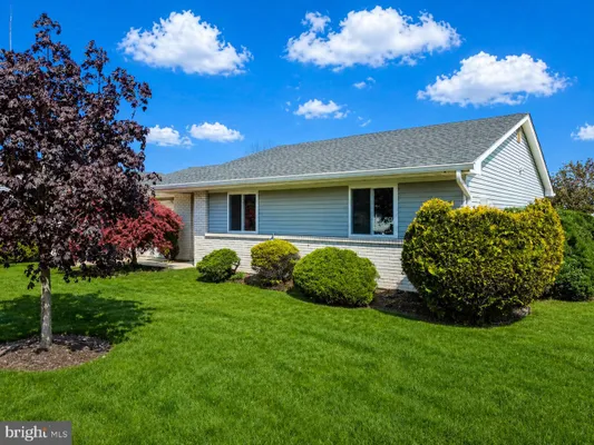 Property Slideshow image 2 of 28 | 732 ralston plz c, Monroe Township, NJ, 08831