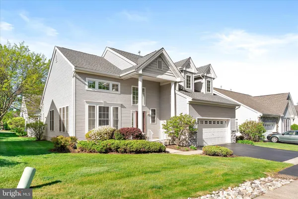 Property Slideshow image 2 of 53 | 56 goldfinch dr, Hamilton, NJ, 08690