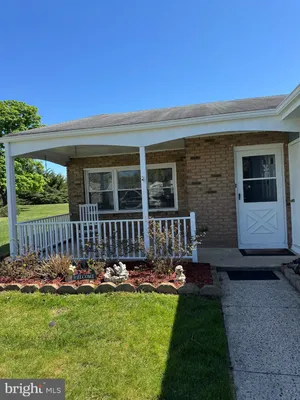 Property Slideshow image 2 of 14 | 18 narberth pl, Southampton, NJ, 08088