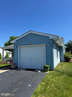 Property Slideshow image 3 of 14 | 18 narberth pl, Southampton, NJ, 08088