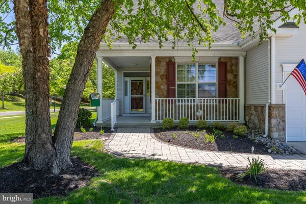 Property Slideshow image 3 of 37 | 2 quinton ct, Swedesboro, NJ, 08085