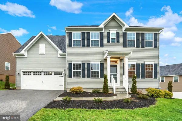 Property Slideshow image 2 of 42 | 4003 allyson rd, Harrisburg, PA, 17110