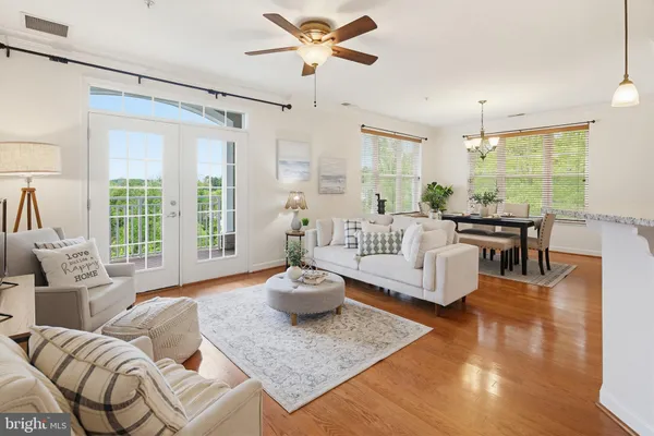 Property Slideshow image 2 of 33 | 11 clay lodge ln 403, Catonsville, MD, 21228