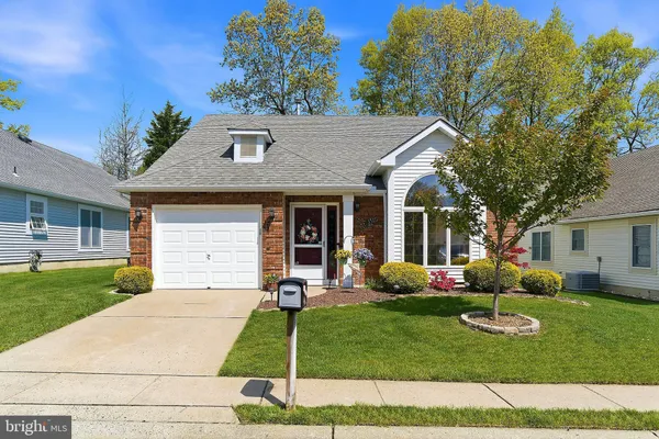 Property Slideshow image 2 of 49 | 1462 burr oak rd, Toms River, NJ, 08755