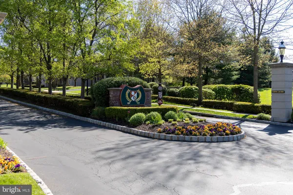 Property Slideshow image 3 of 78 | 271 country club dr, Telford, PA, 18969