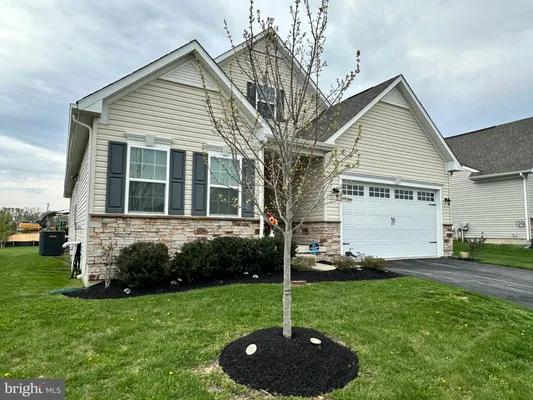 Property Slideshow image 2 of 10 | 1105 kayla ln, Townsend, DE, 19734