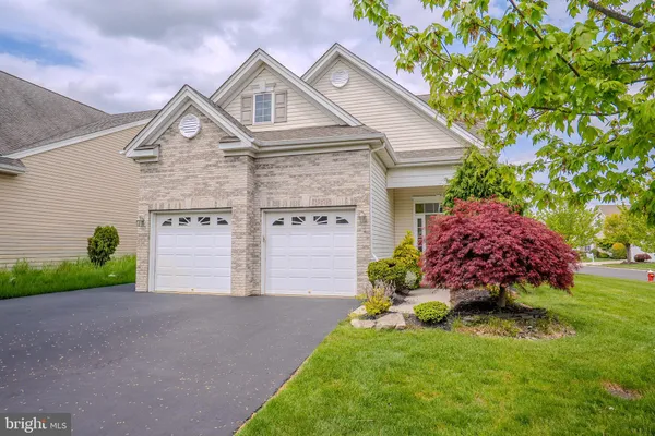 Property Slideshow image 2 of 36 | 2 diamond spring dr, Monroe Twp, NJ, 08831