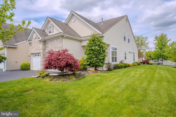 Property Slideshow image 3 of 36 | 2 diamond spring dr, Monroe Twp, NJ, 08831