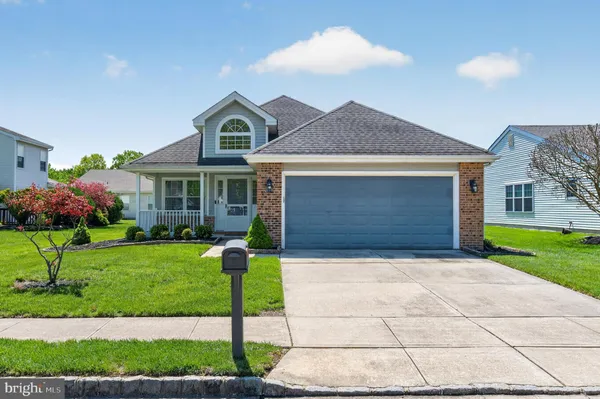 Property Slideshow image 2 of 32 | 732 cascade dr, Mount Laurel, NJ, 08054