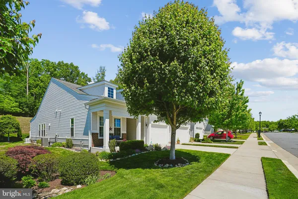 Property Slideshow image 3 of 55 | 137 long point dr, Fredericksburg, VA, 22406