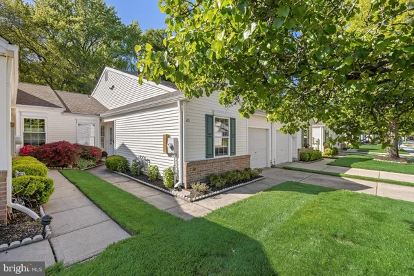 Property Slideshow image 3 of 29 | 20 peppergrass dr, Mount Laurel, NJ, 08054