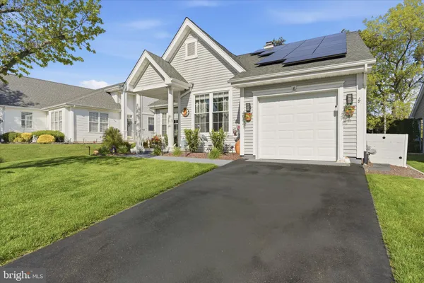 Property Slideshow image 3 of 54 | 6 fountain view dr, Barnegat, NJ, 08005