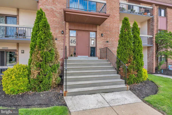 Property Slideshow image 2 of 34 | 46202 delaire landing rd 202, Philadelphia, PA, 19114