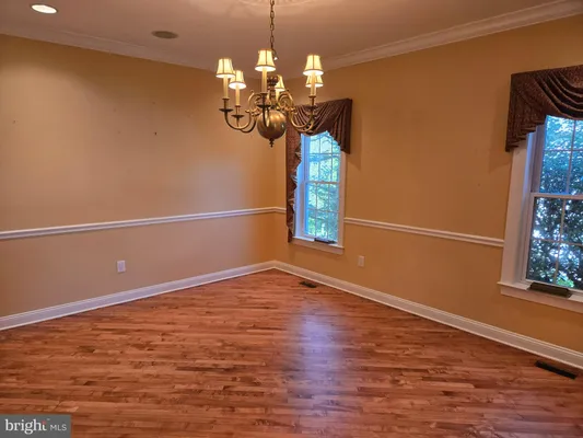 Property Slideshow image 3 of 24 | 424 snowy owl ln, New Hope, PA, 18938