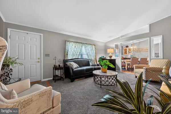 Property Slideshow image 3 of 30 | 102 daisy ln, Royersford, PA, 19468