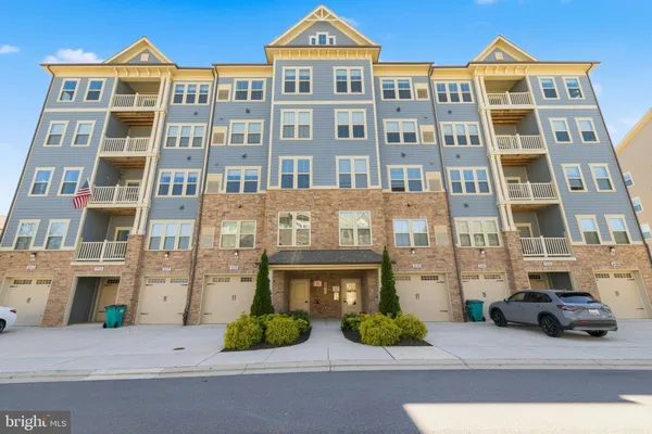 Property Slideshow image 2 of 50 | 3411 angelica way 401, Frederick, MD, 21704