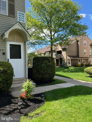 Property Slideshow image 2 of 32 | 5712 adelaide dr b, Mount Laurel, NJ, 08054