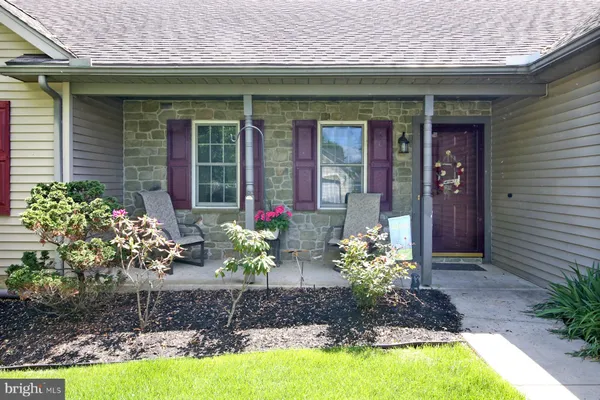 Property Slideshow image 2 of 73 | 34 scenic dr, Myerstown, PA, 17067
