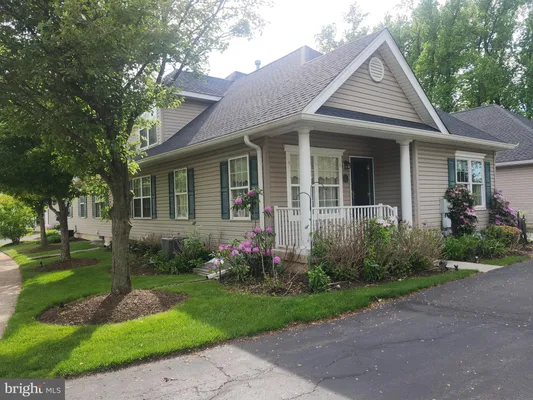 Property Slideshow image 2 of 28 | 105 liberty dr, Bensalem, PA, 19020