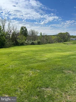 Property Slideshow image 3 of 27 | 108 random rd, Douglassville, PA, 19518