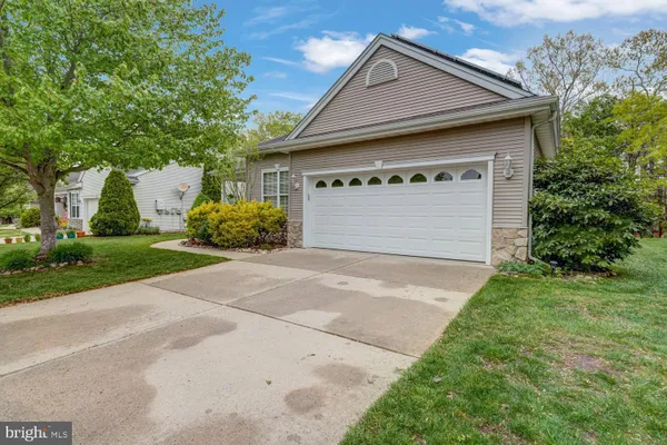 Property Slideshow image 3 of 41 | 9 nautic way, Tuckerton, NJ, 08087