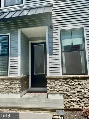 Property Slideshow image 3 of 72 | 307 huntington ln, Ambler, PA, 19002