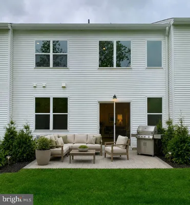 Property Slideshow image 2 of 20 | 24 oakwood ln, Sellersville, PA, 18960