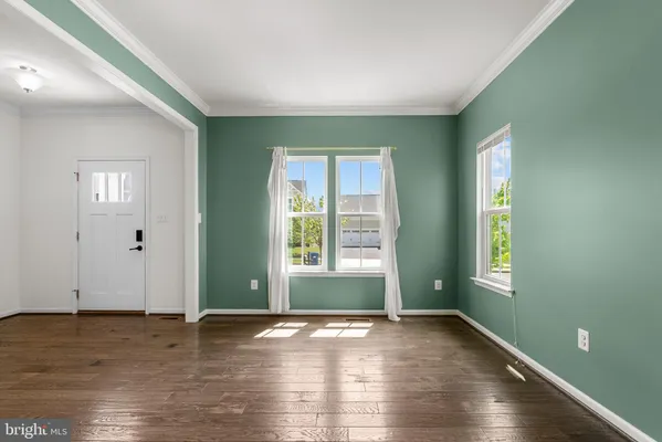Property Slideshow image 3 of 52 | 109 emperor dr, Lake Frederick, VA, 22630
